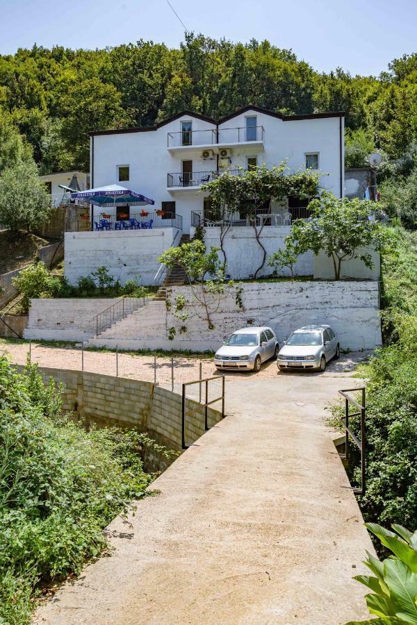Apartments Ljujic Kruče Exteriér fotografie