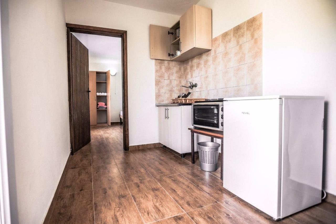 Apartments Ljujic Kruče Exteriér fotografie